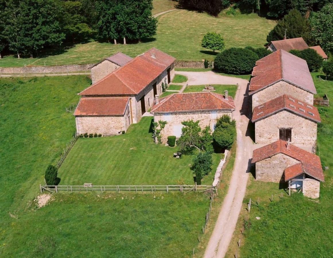Domaine De Montmery Sa Piscine Son Jardin Ses Espaces Ambazac Εξωτερικό φωτογραφία